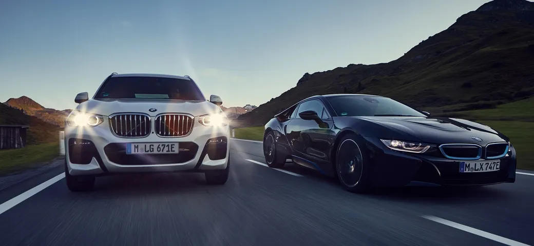 BMW X3: la versione xDrive30e a propulsione ibrida Plug-In