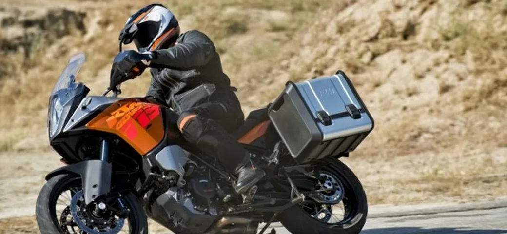 KTM 1190 Adventure e Adventure R MY 2014 con ABS evoluto