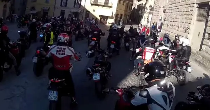 Raduno Nazionale 2015 dell'Hypermotard Club in Liguria [Video]