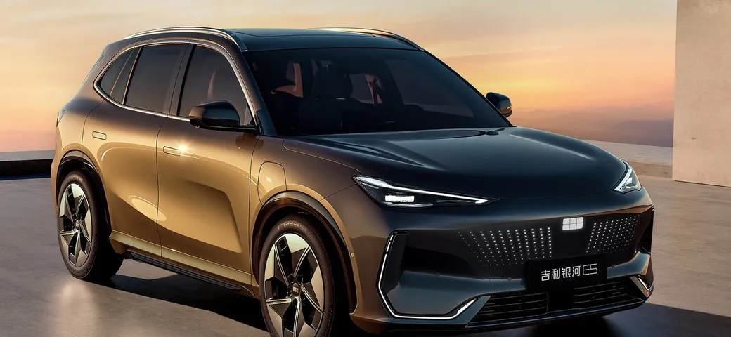 Geely Galaxy E5: l'auto elettrica con 530 km di autonomia è in arrivo