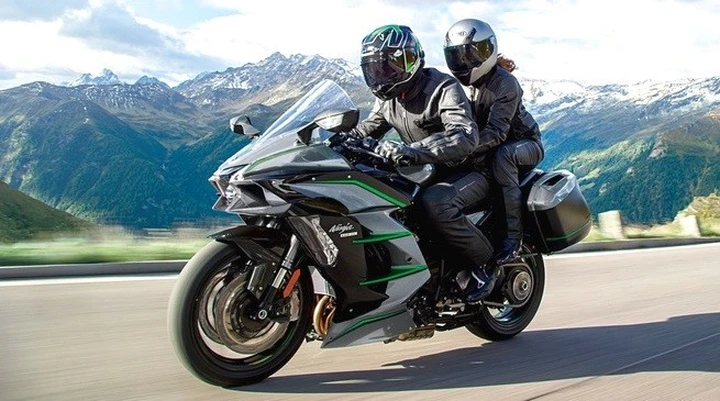 EICMA 2018: Kawasaki Ninja H2 SX SE+