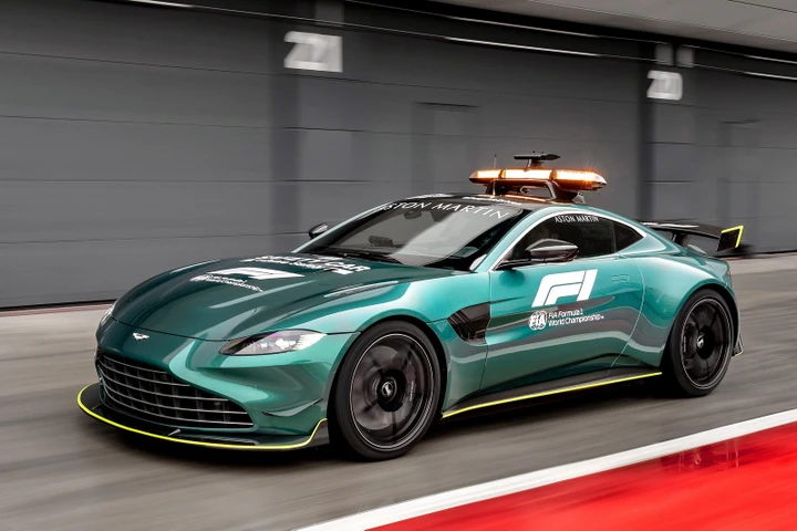 La nuova Aston Martin Vantage è la Safety Car ufficiale FIA della Formula 1