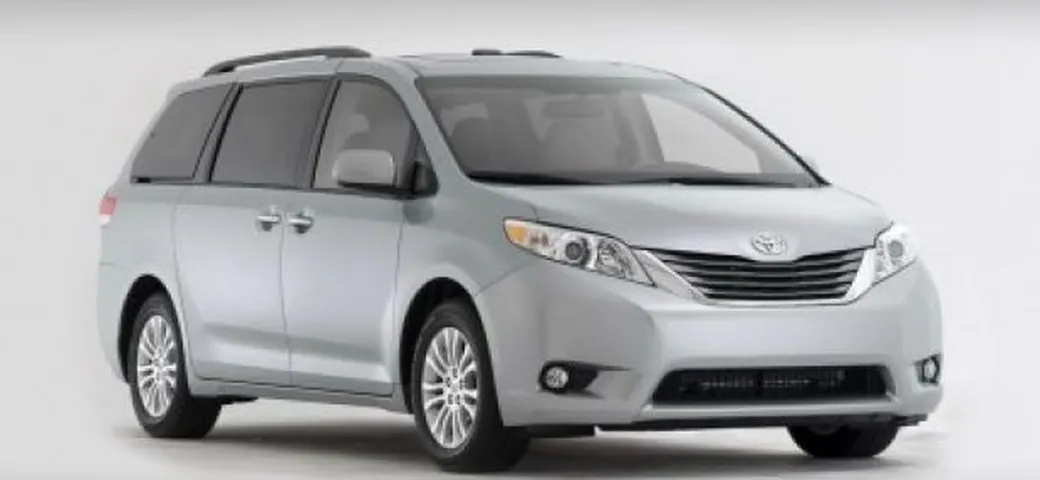 Toyota richiama 600.000 Sienna MPV negli Stati Uniti