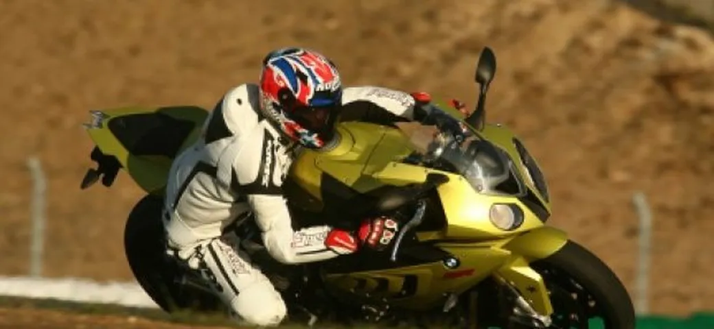 TEST: Faccia a faccia con la BMW S 1000 RR