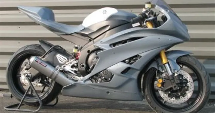 Parti speciali per la Yamaha R6 2006
