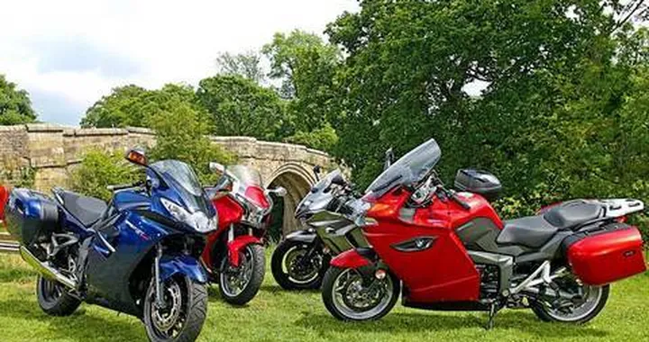 Triumph Sprint GT group test