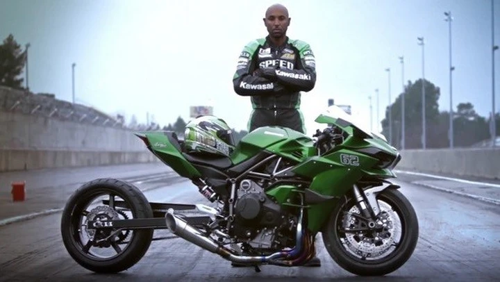 Kawasaki Ninja H2 drag bike [Video]