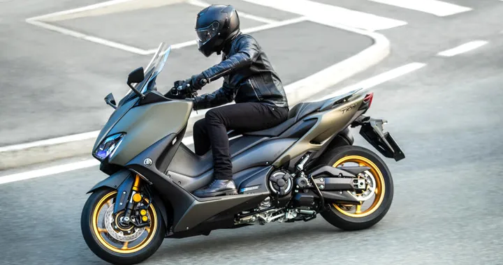 Yamaha TMAX 2021: omologazione Euro5 e nuovi colori