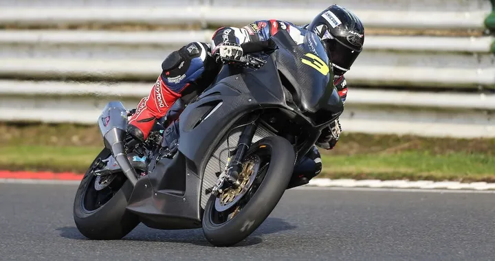 Michael Dunlop, primo test sulla Suzuki GSX-R 1000