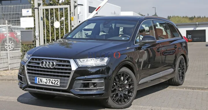 L'Audi Q7 sarà anche S: le foto spia