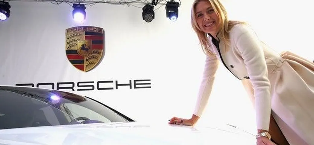 Porsche Panamera GTS by Maria Sharapova in video