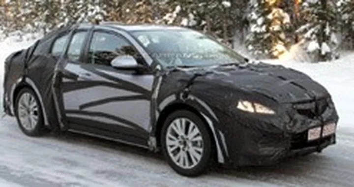 Foto-spia della Mazda6 2008