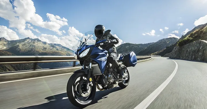 Intermot 2018: Yamaha Tracer 700 si veste da GT