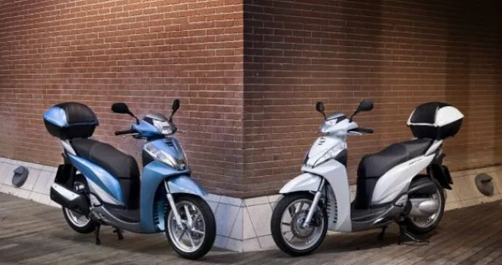 TEST Honda SH300i 2011