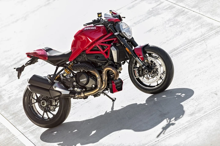 Ducati Monster 1200 R 2016: mai così potente