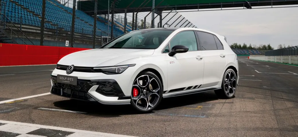 Volkswagen Golf GTI, il mito sarà ancora a benzina: no all'elettrico