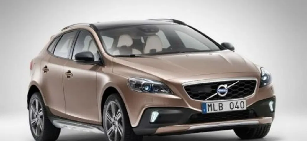Volvo V40 Cross Country: prime immagini