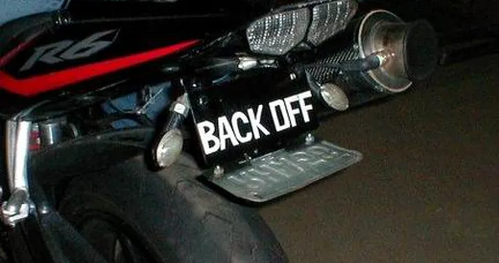 Dite quello che pensate: con la vostra targa