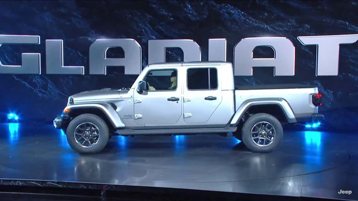 Jeep Gladiator: è tornato il pick up al salone di Los Angeles 2018 - Video