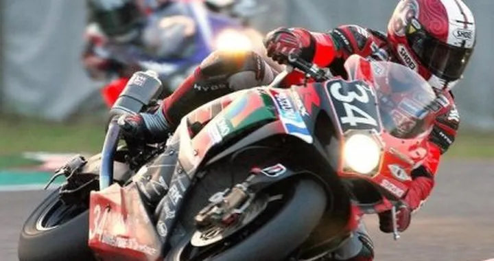 Yukio Kagayama trionfa nella 300 km di Suzuka