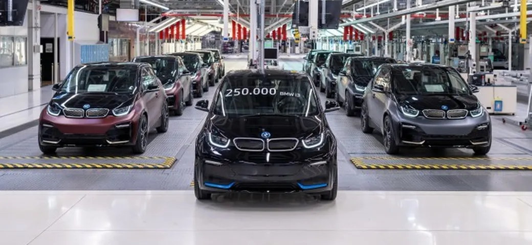 BMW i3: termina la produzione della piccola elettrica