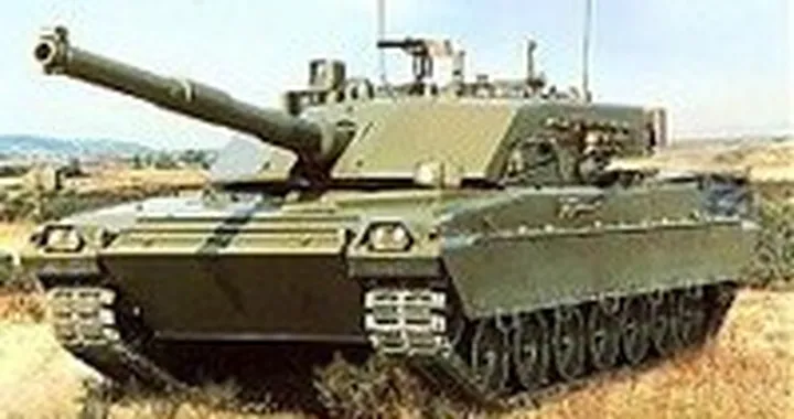 Carro armato investe  scooter a Messina