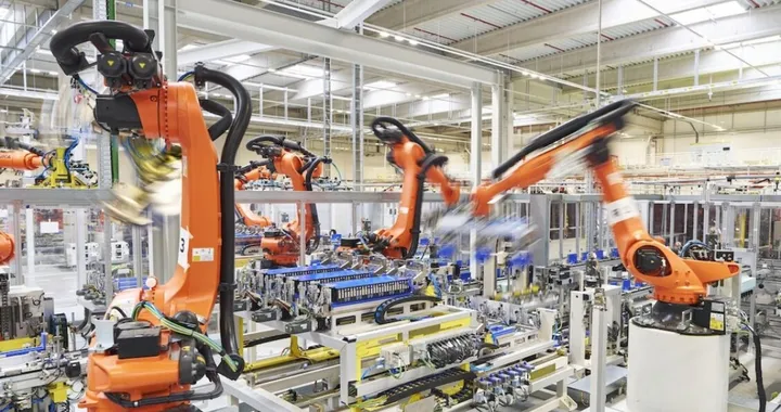 Škoda inaugura nuovo impianto di batterie: 335.000 unità all'anno