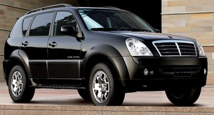 La Rexton cambia volto