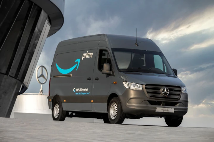 Mercedes-Benz e Amazon insieme per una mobilità a zero emissioni