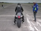 Guy Martin a 436 km/h su una Suzuki Hayabusa. È record!