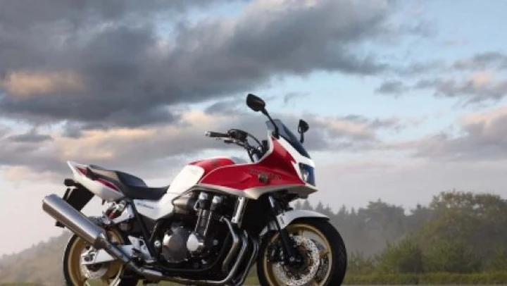 Honda CB1300S ABS e VT750S in arrivo alla fine di marzo 2010