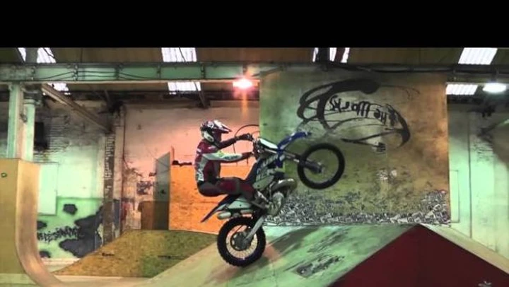 Graham Jarvis continua il suo allenamento...in uno skate park! /video
