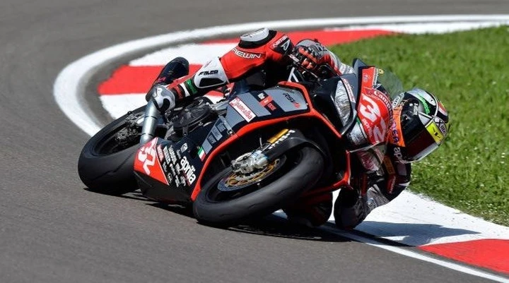 Superstock 1000: Lorenzo Savadori a Jerez per il titolo 2015