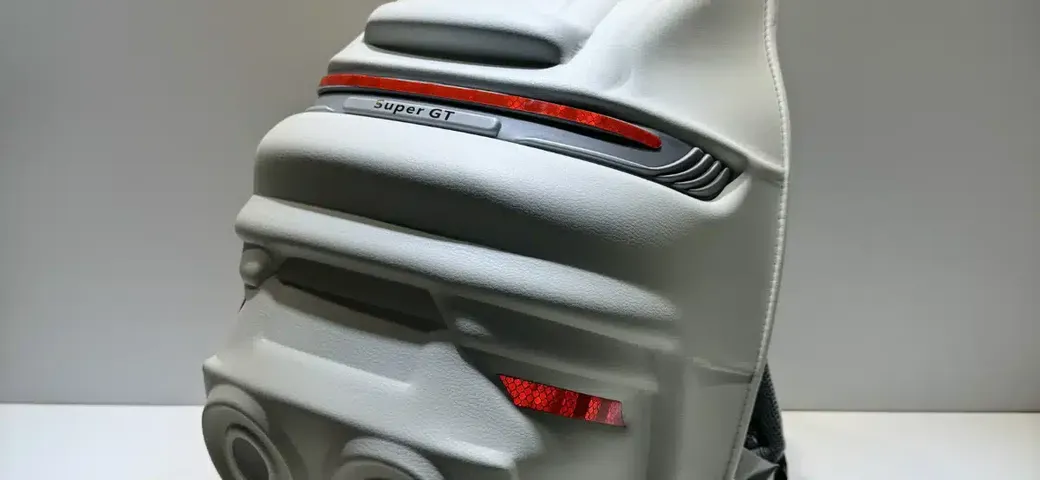 Misteriosi zaini Porsche 911 compaiono su AliExpress: sono reali?
