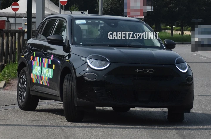 Nuova Fiat 600: il 4 luglio la presentazione ufficiale [FOTO SPIA]