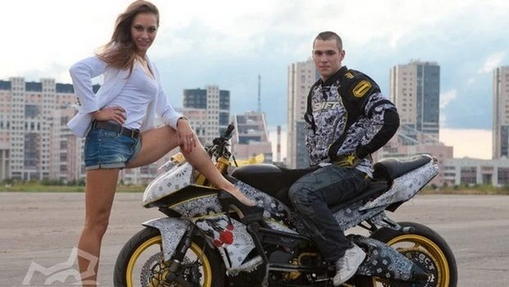 Come sedurre una ragazza con qualche stunt [video]