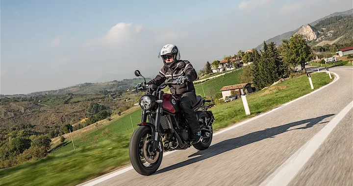 Benelli Leoncino 500