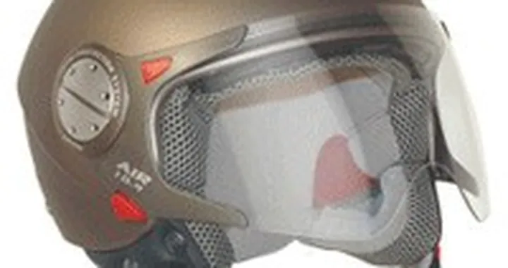 Parte la campagna "WEAR & LOCK – Allacciati alla vita"