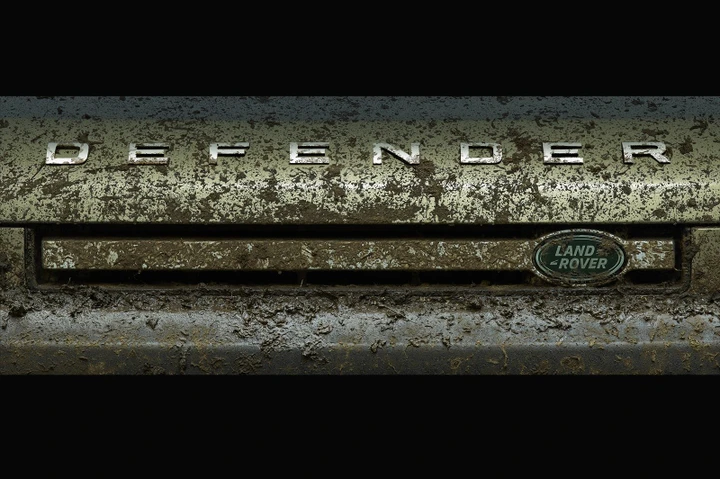 Land Rover Defender, dal centro della terra a Francoforte: il debutto inedito della iconica 4x4