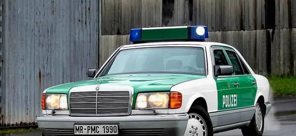 Mercedes-Benz 420 SE, quando la polizia tedesca utilizzava una vera ammiraglia