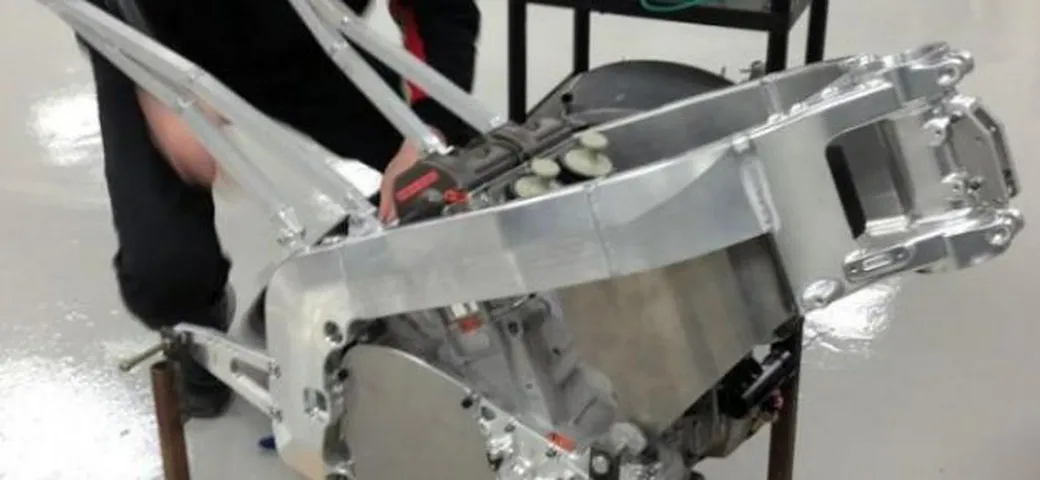 MotoGP: Paul Bird presenta il telaio GPMS su Twitter