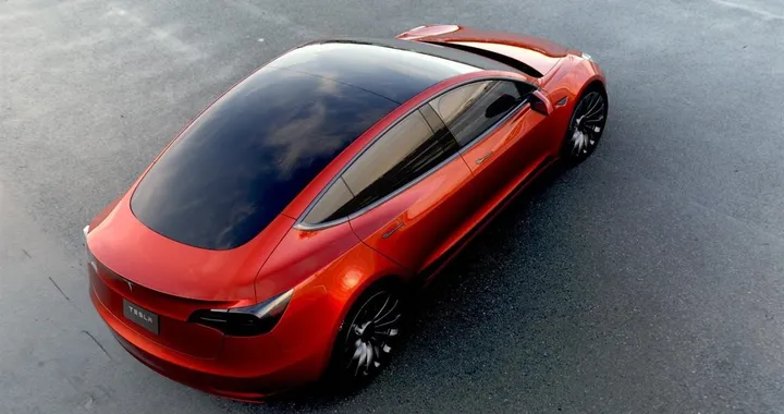 Tesla: Musk, "i proprietari della Model 3 non avranno ricarica gratuita a vita"
