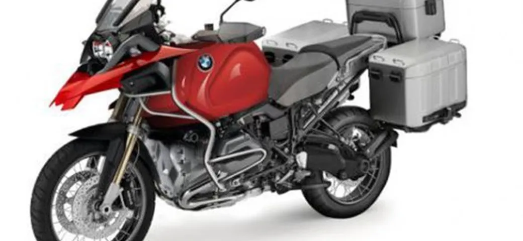Anteprima BMW 2014: R 1200 R, R 1200 GS Adventure e R 1200 RT
