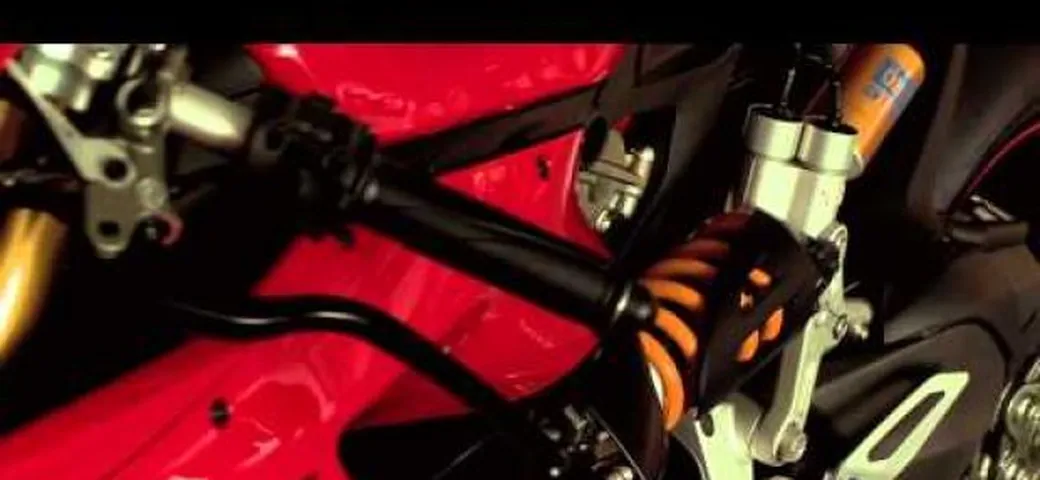 Ducati 1199 Panigale: il video test di Motoblog - La Tecnica