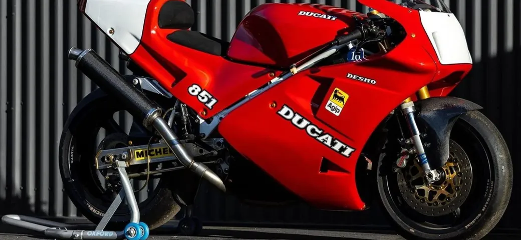 All'asta uno dei soli 20 esemplari inutilizzati della Ducati 851 F90 Corsa del 1990