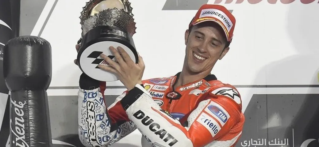 MotoGP Qatar, Dovizioso 2° a Losail con la Ducati GP15: 