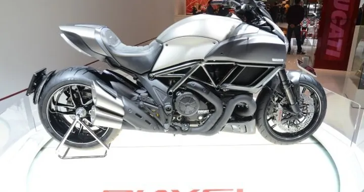 Ducati Diavel Titanium Live all'EICMA 2014 [Foto]