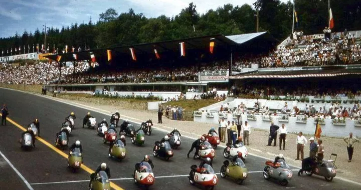 Amarcord, Motomondiale 1957, domina l’Italia. Poi la “gelata” dell’addio di Guzzi, Gilera, Mondial: harakiri?