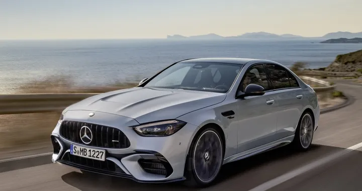Mercedes C 63 AMG S E Performance, ibrida plug-in da 680 CV