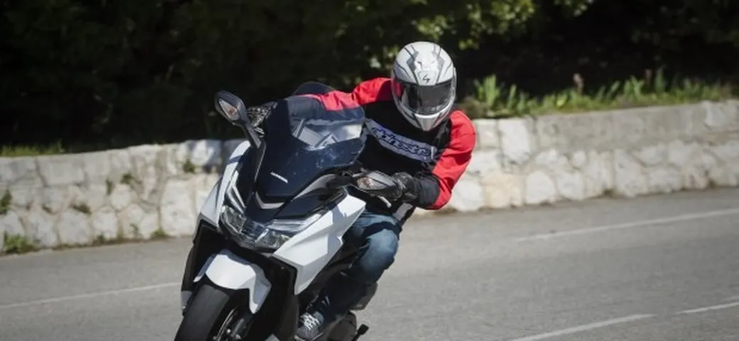 Honda Forza 125: un vero GT per la patente B